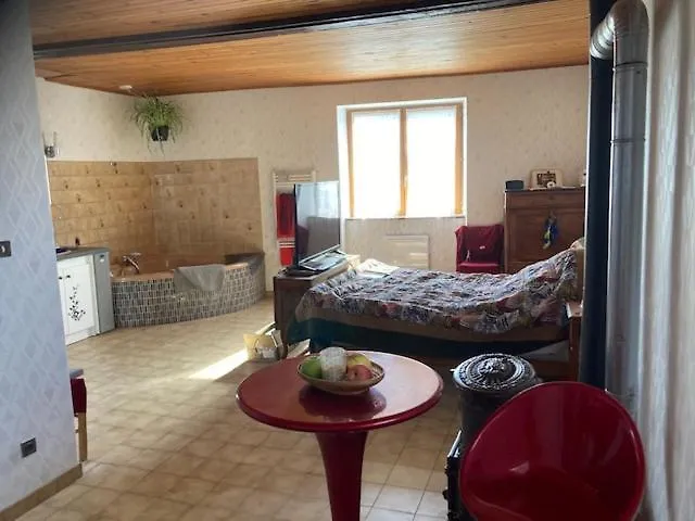 L'Escapade De Jos , Chambres Et Table D'Hote Pont-de-Salars Bed and Breakfast